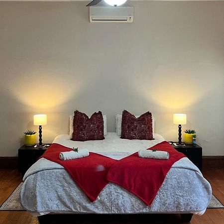 Toni'S Cottage Graaff-Reinet Екстериор снимка