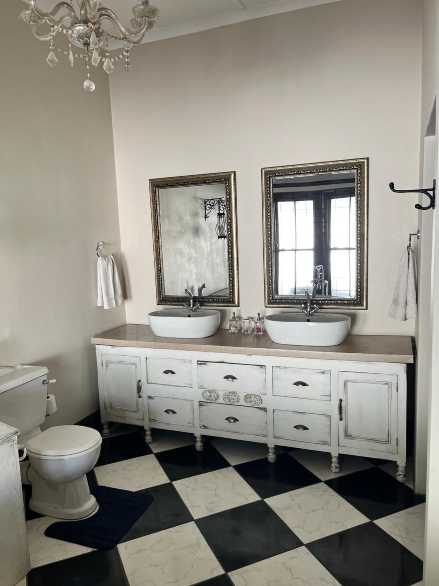 Toni'S Cottage Graaff-Reinet Екстериор снимка